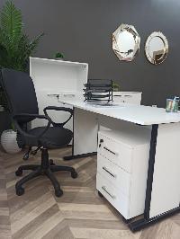 Bureau Opérateur +Rangement + chaises 