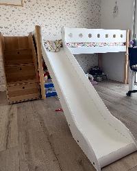 Lit enfant avec toboggan, marque Flexa