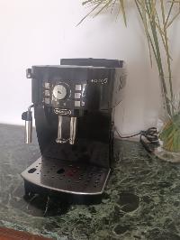 Machine a Café De'Longhi magnifica s