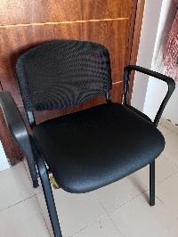  4 Chaises meuble intérieur 